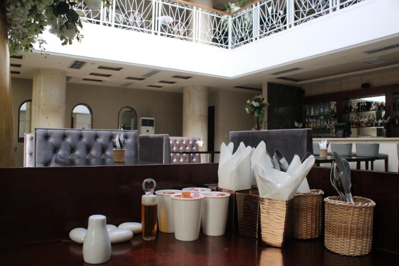 Hotel Amaritsah Brazzaville Luaran gambar